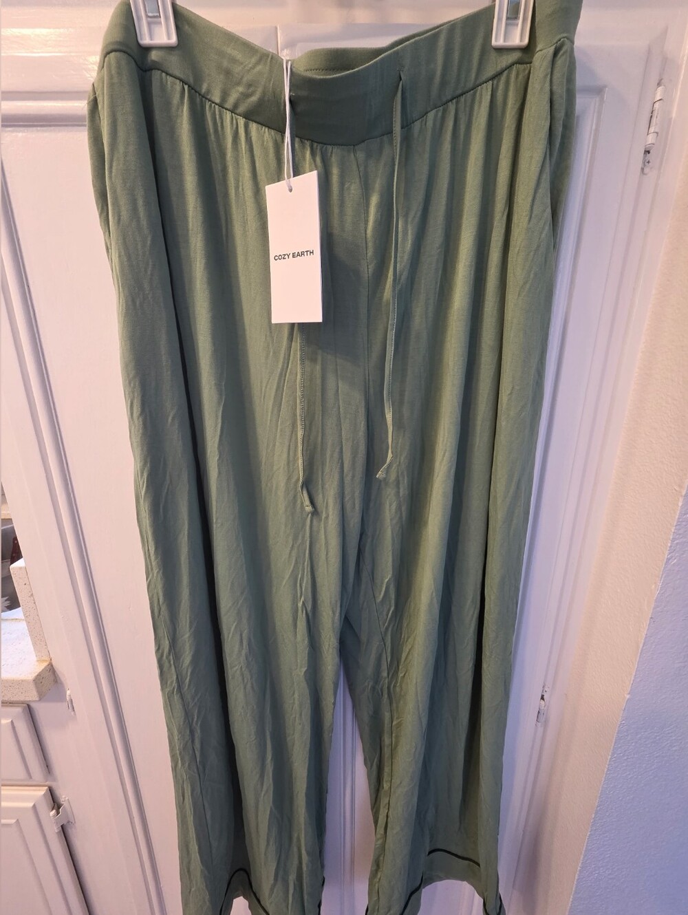 NWT ~ Cozy Earth Fern Green Women's Long Sleeve Bamboo Stretch Knit Pajamas~XXL - Picture 6 of 14